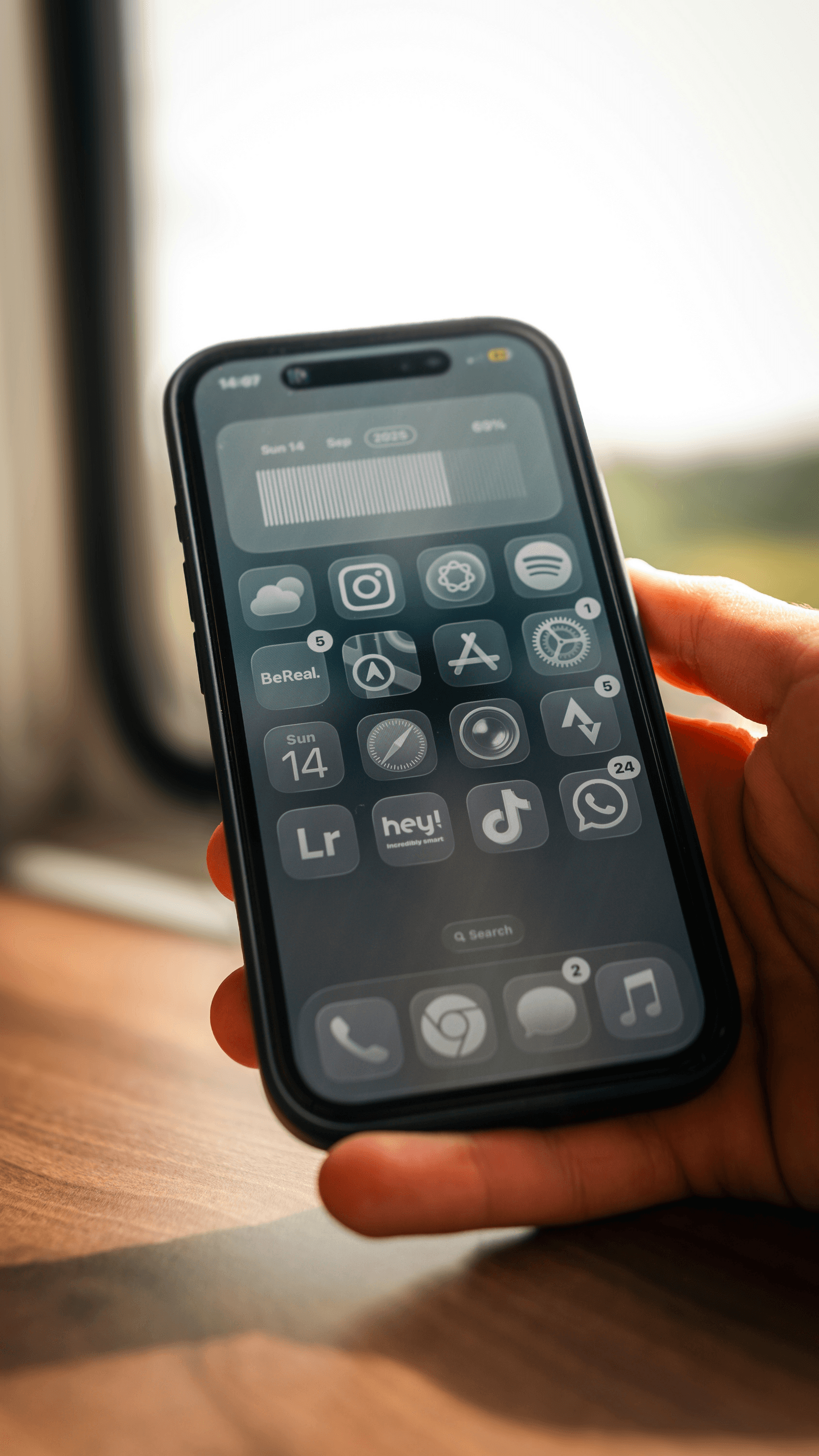 Embedded Wallets: Auth UX Is the Chain Onboarding Layer